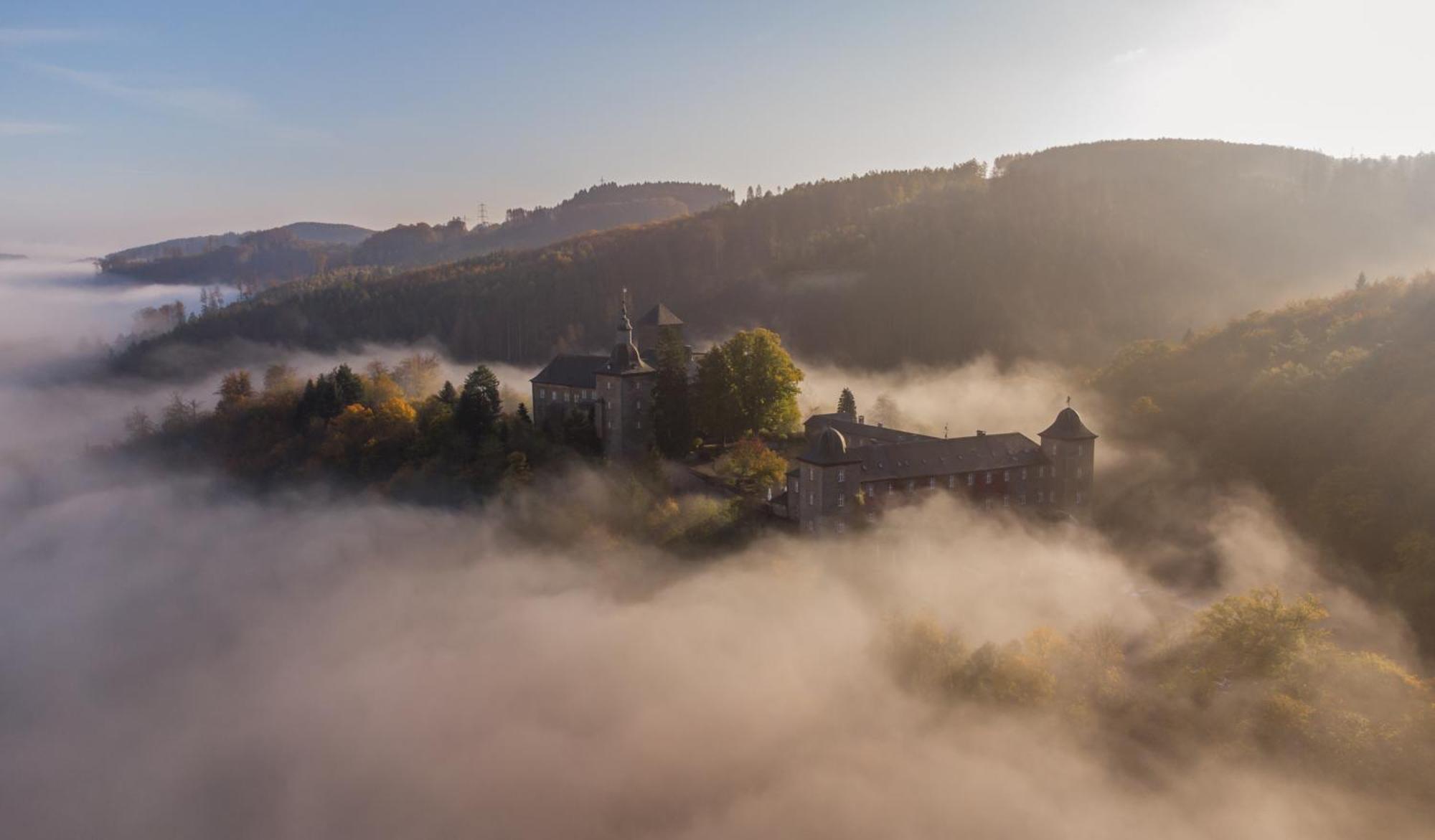 Hotel Und Restaurant Burg Schnellenberg Attendorn Zewnętrze zdjęcie