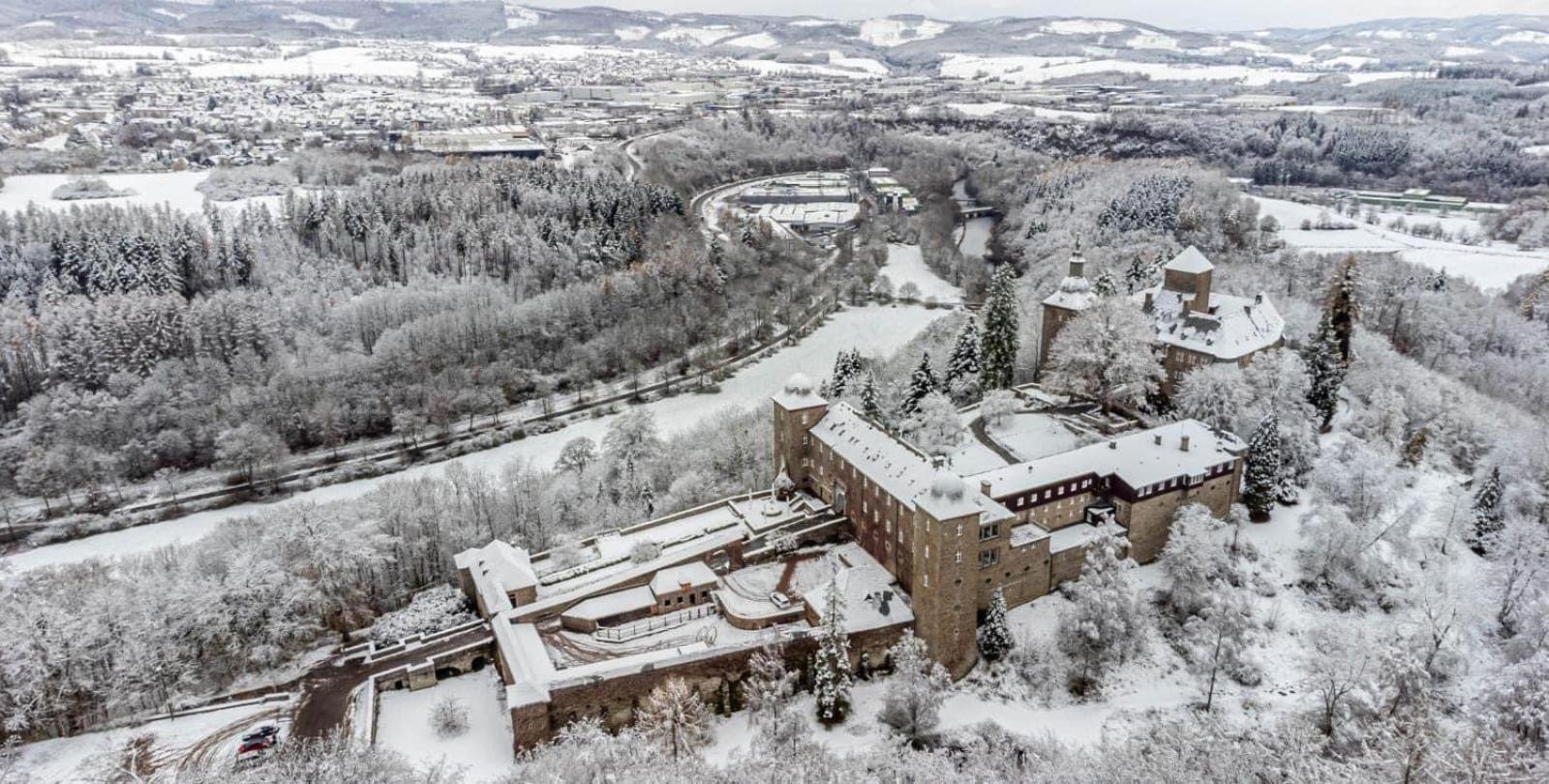 Hotel Und Restaurant Burg Schnellenberg Attendorn Zewnętrze zdjęcie